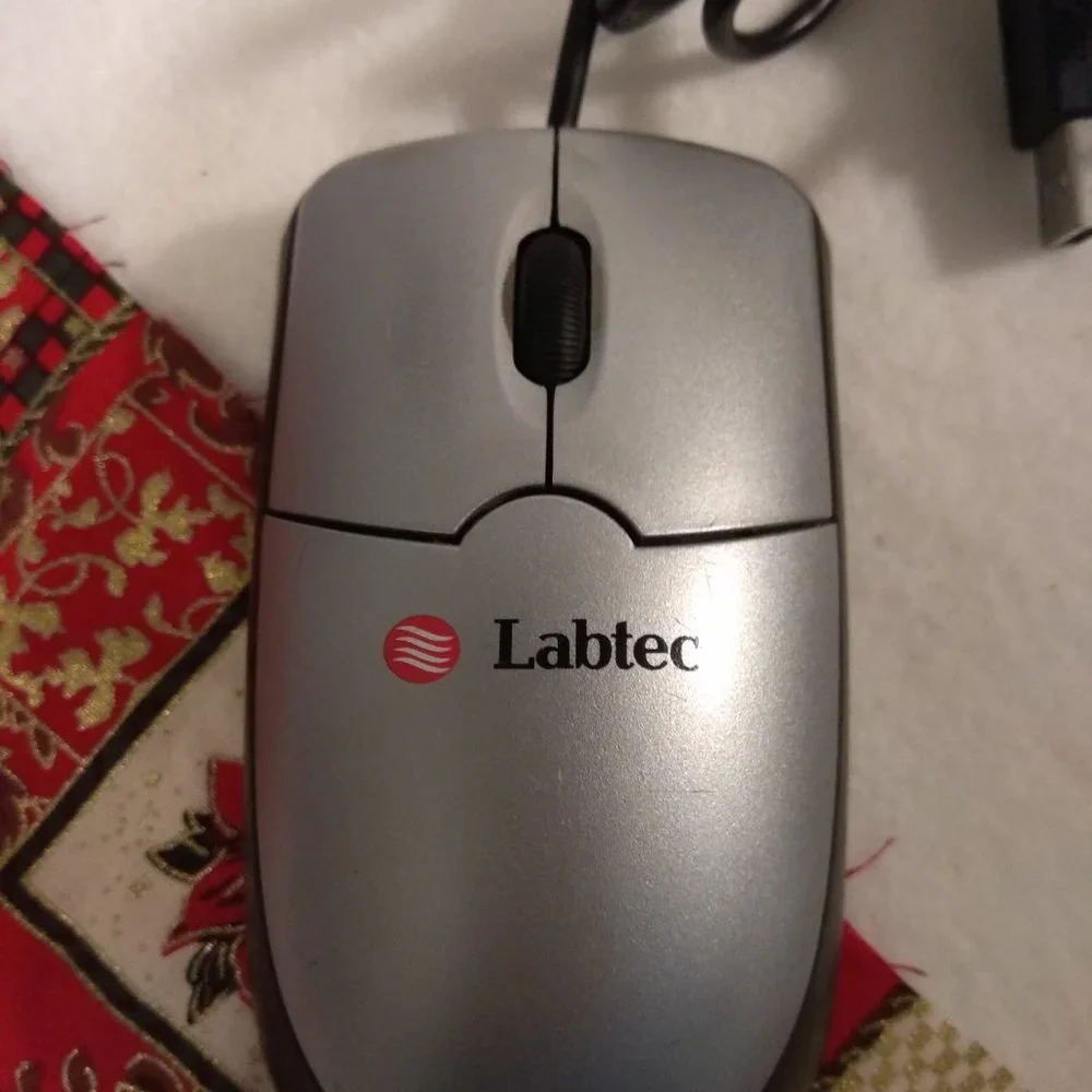 Labtec computer mouse