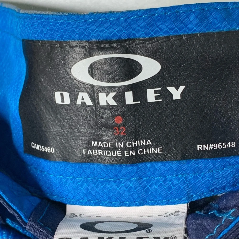 Oakley men’s board