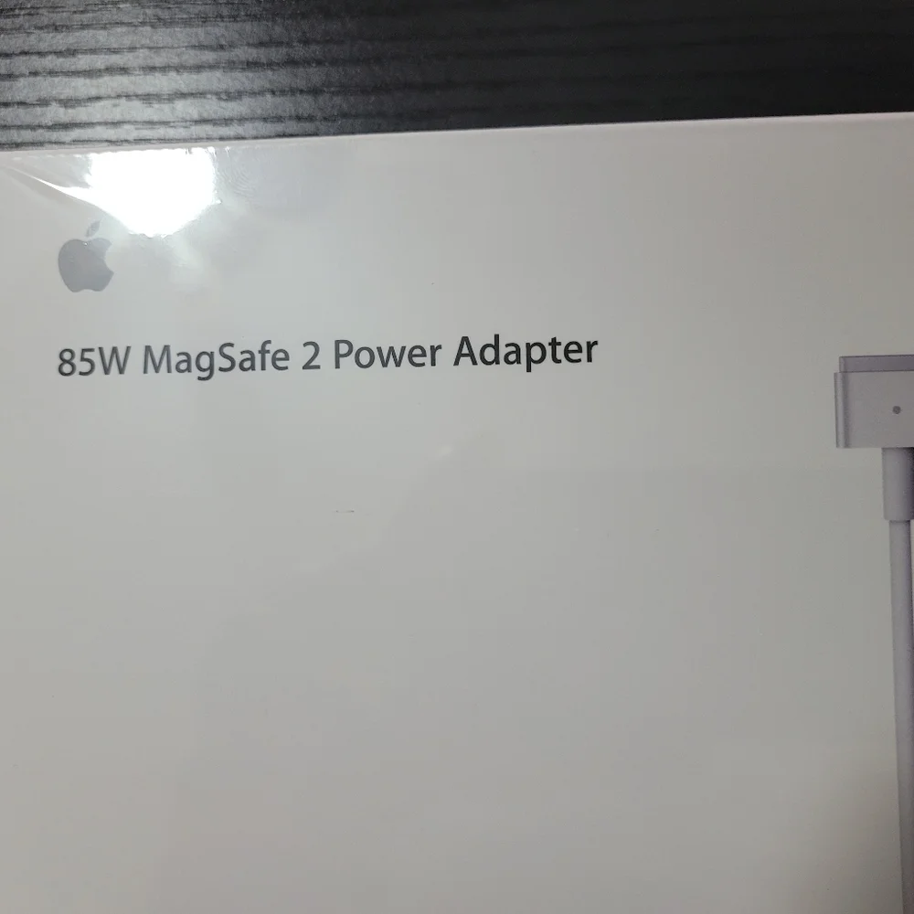 Nwt Apple 85W MagSafe Power Cord