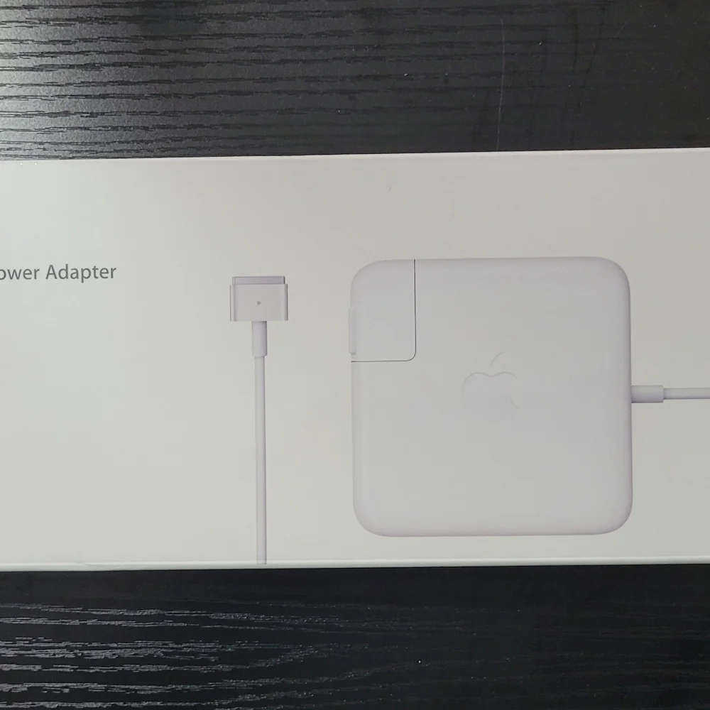 Nwt Apple 85W MagSafe Power Cord