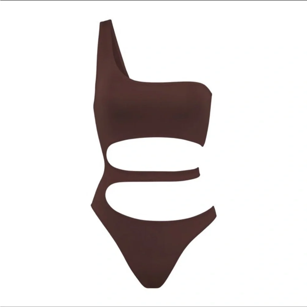SKIMS nwt cocoa