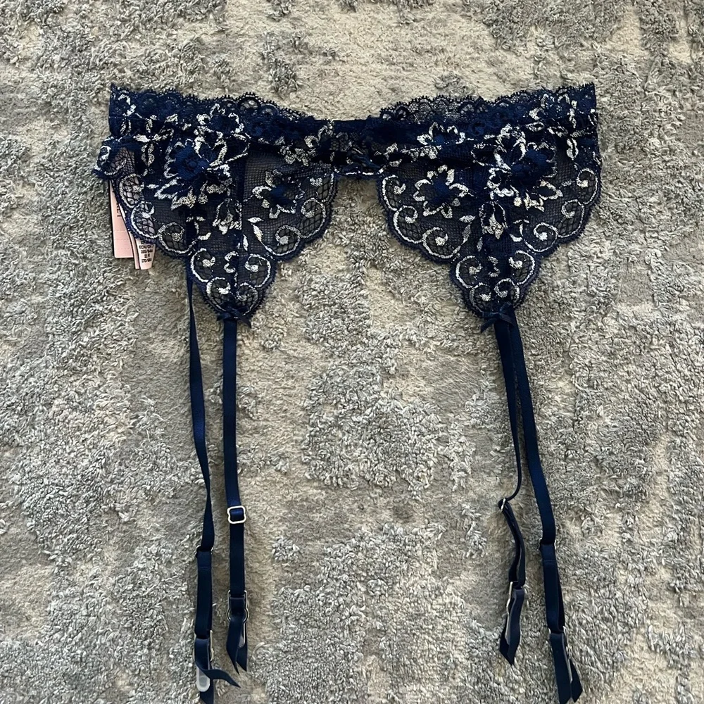 Victoria's Secret Very Sexy Starstruck Garter Belt size XS/S/