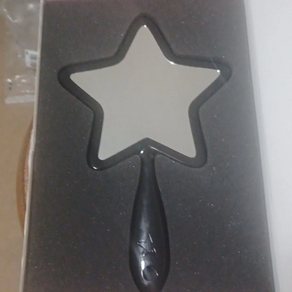 NWOT Jeffrey Star Cosmetics Black Star Mirror