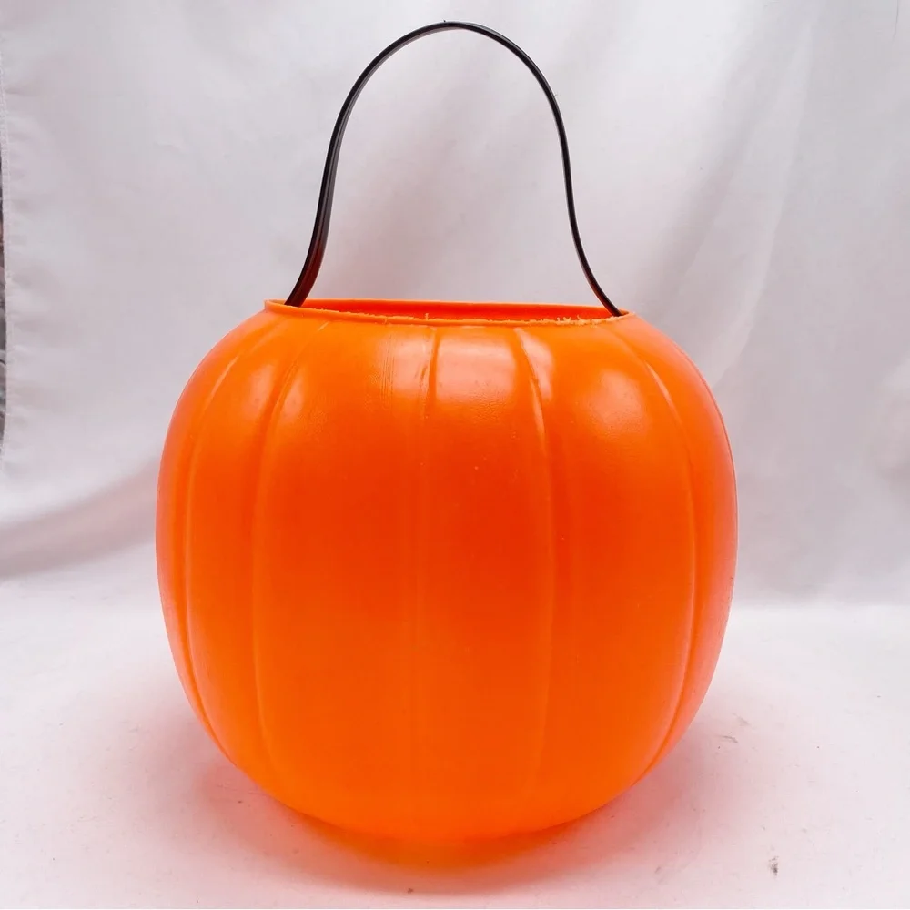 Vintage pumpkin blow