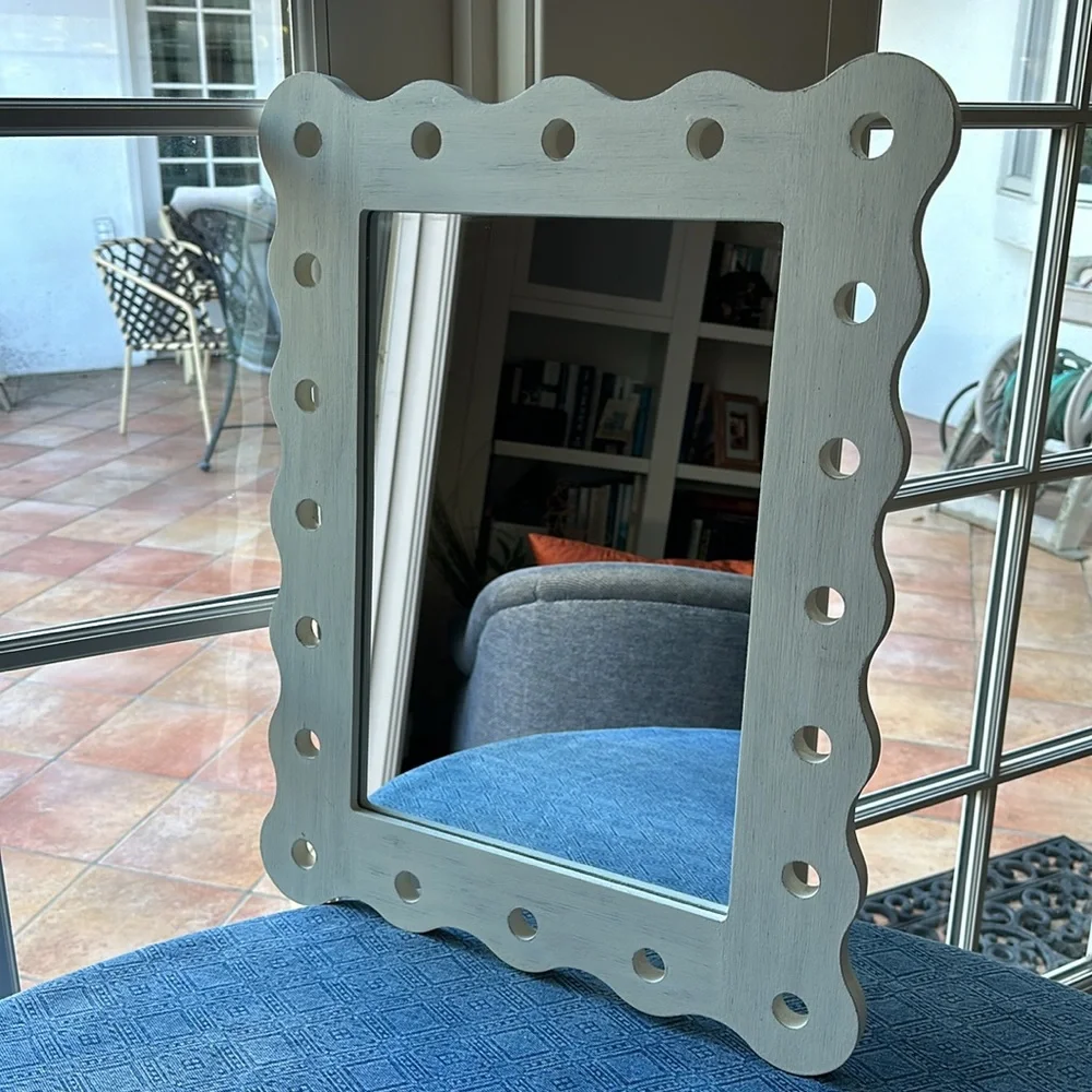 SLAH #40493 Cottage Collection Dress Me Up Mirror