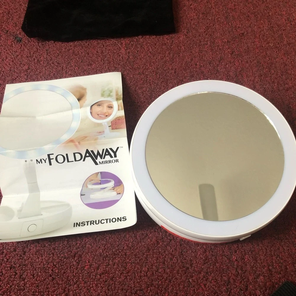 my foldaway mirror never been