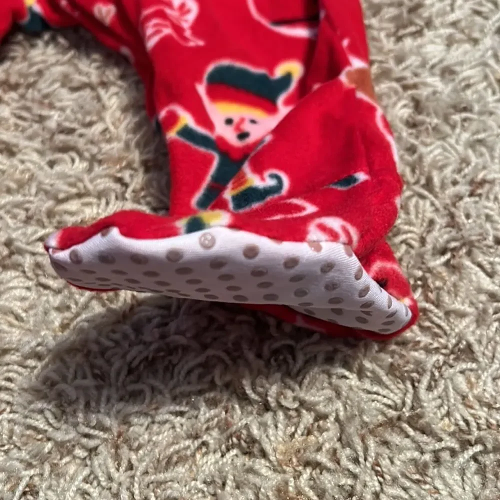 NWT - The Children’s Place- Baby Pajamas- Size 6-9 Months