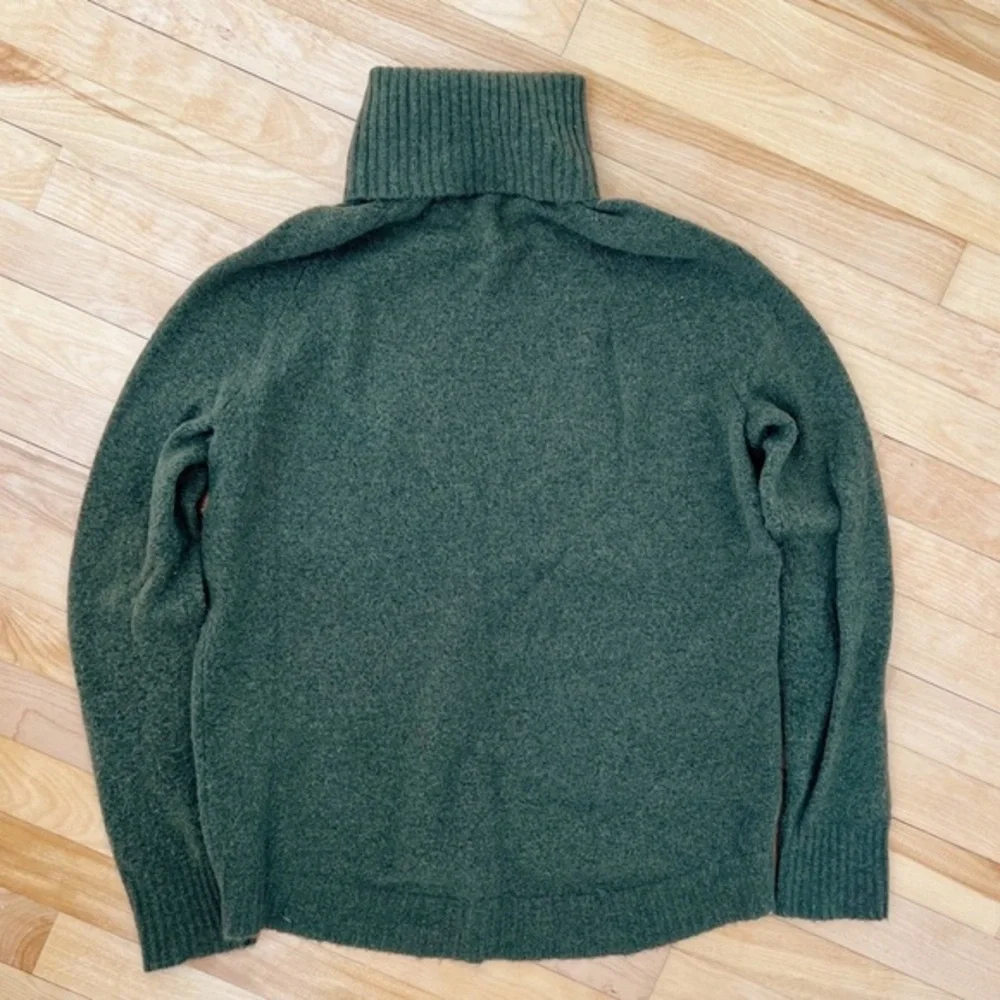 J. Crew Green Turtleneck Sweater - Size XS