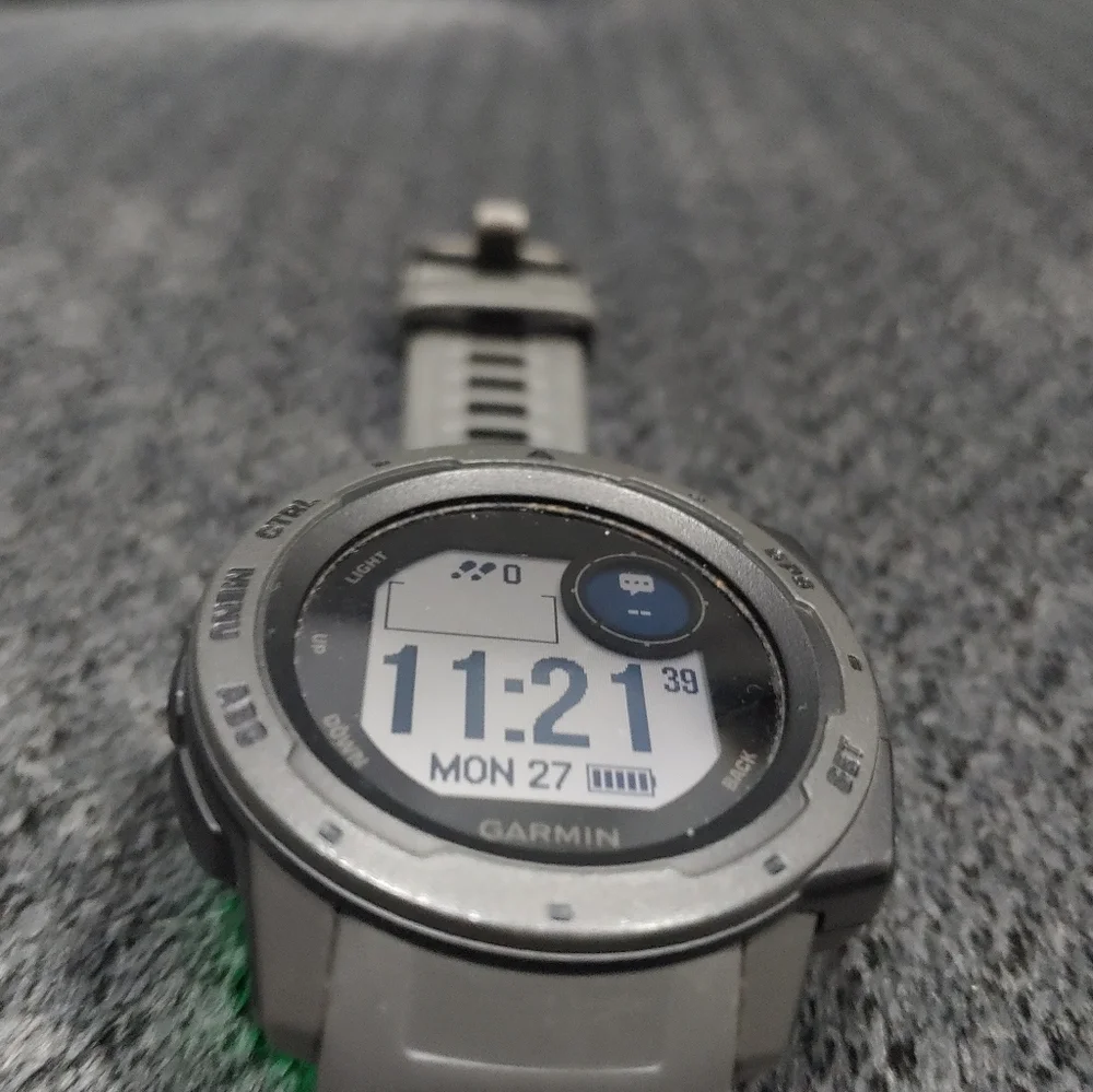 garmin pre owned