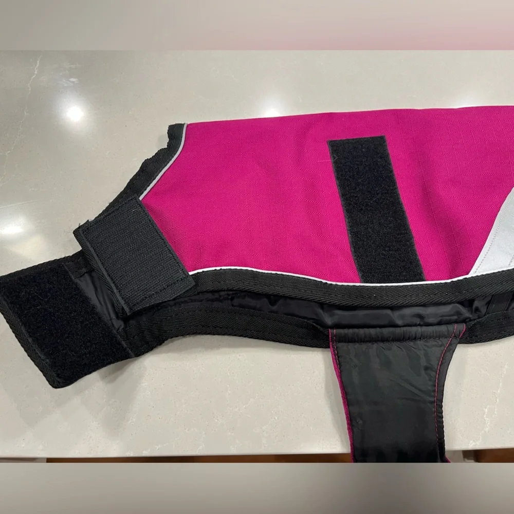 NWOT - dog blanket Size XXS - leg straps- med weight pink and black