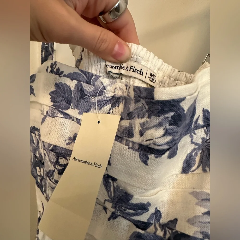 Abercrombie & Fitch nwt this
