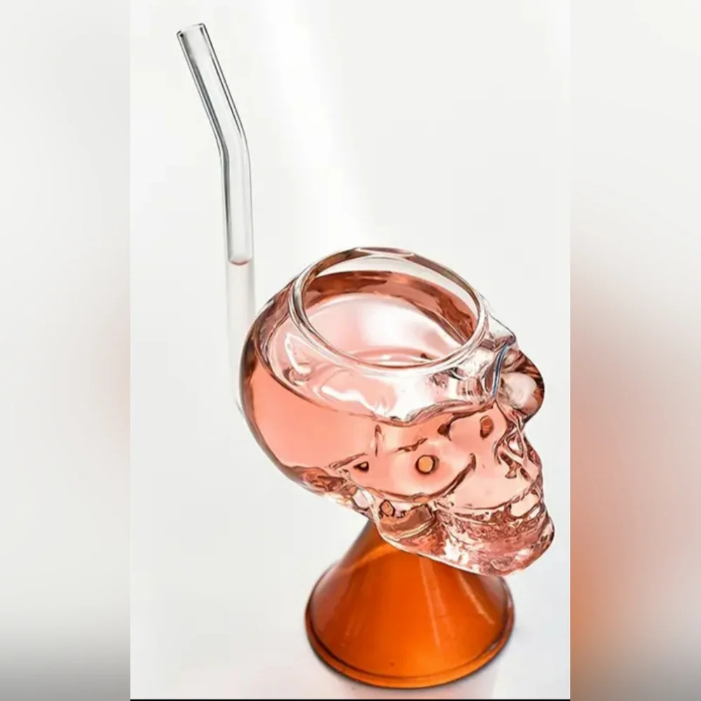 Vampire Skull Straw Glass