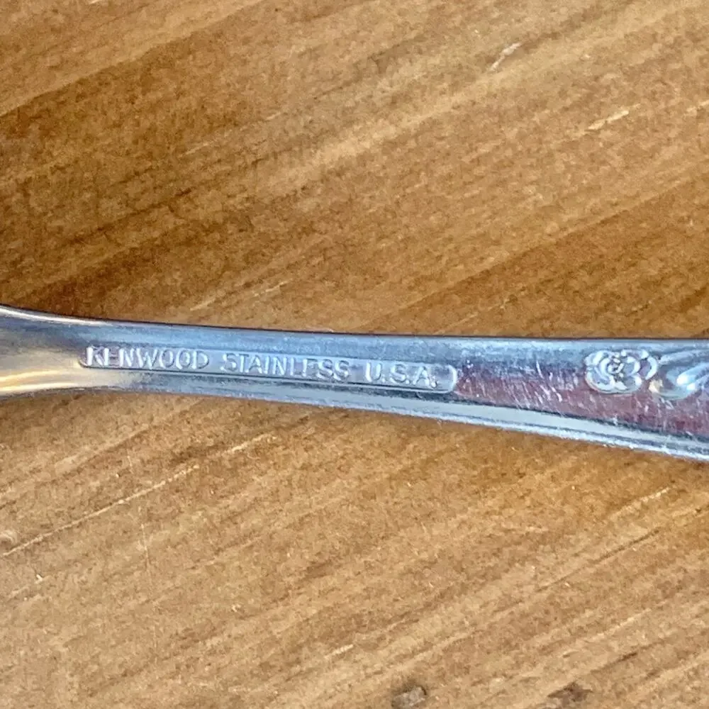 Oneida Kenwood FOREVER ROSE Stainless USA 7 Place/Oval Soup Spoon Flatware Vtg