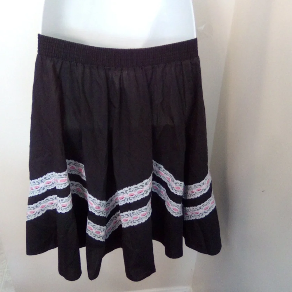 UNBRANDED elegant black