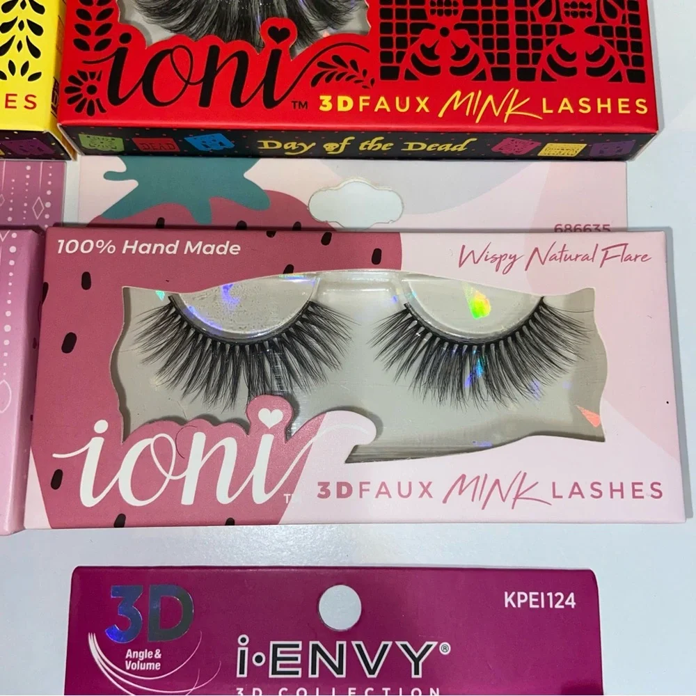 12 False 3D Lashes (Real & Faux Mink)