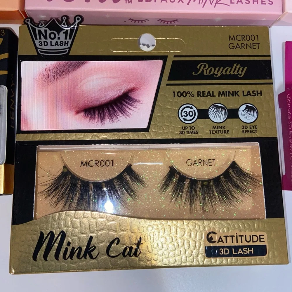 12 False 3D Lashes (Real & Faux Mink)