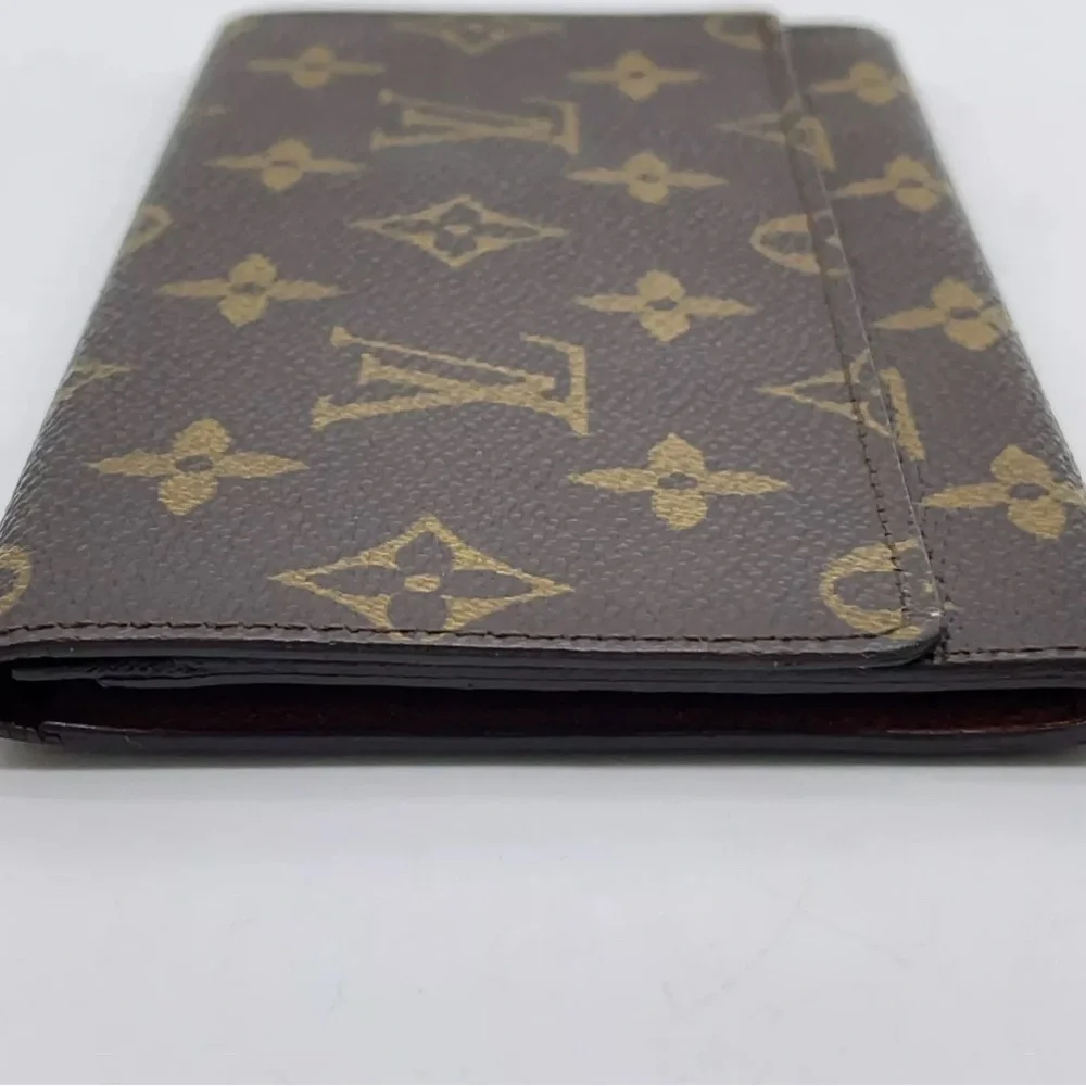 Louis Vuitton authentic perfect