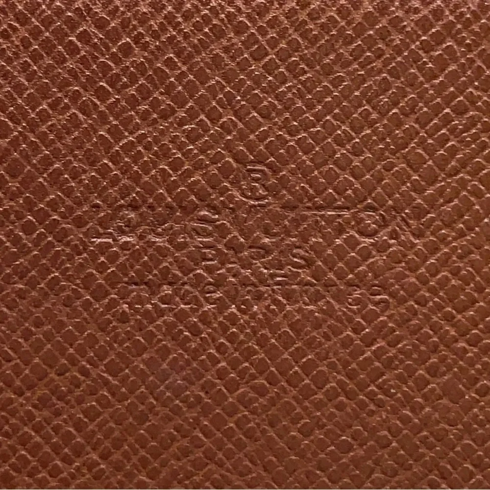 Louis Vuitton authentic perfect
