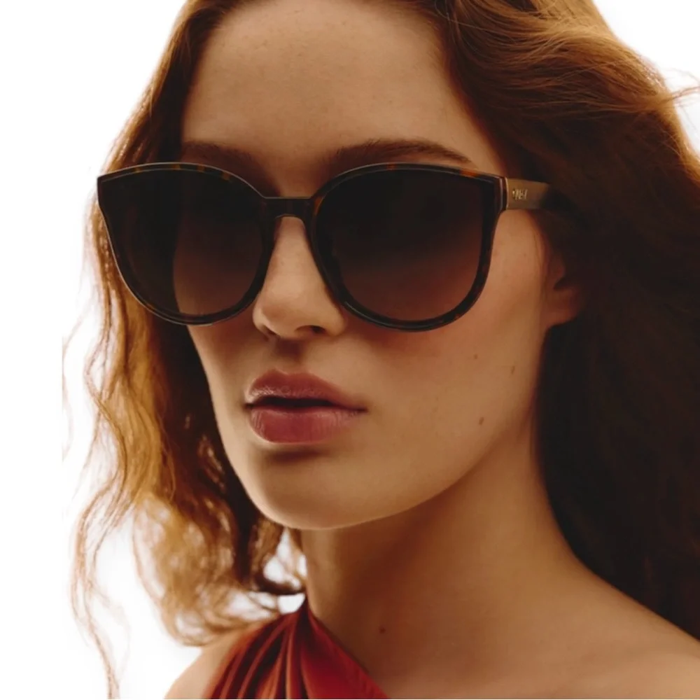 QUAY Date Night Sunglasses Neutral Tortoise Gold Frame Brown Lens NWT