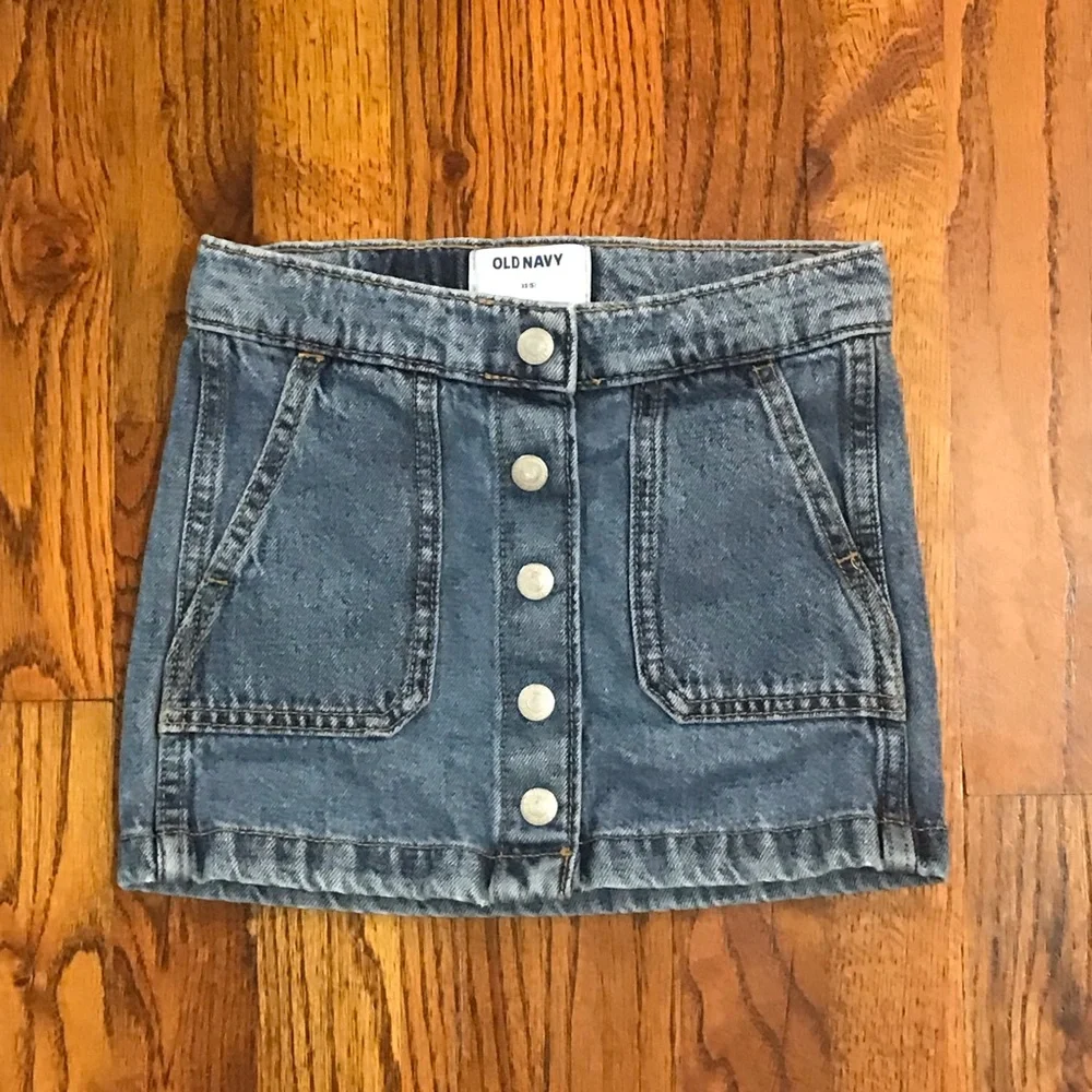 Old Navy Blue Jean Denim Skirt Girls 4 / 5 XS Extra Small Snap Close Pockets