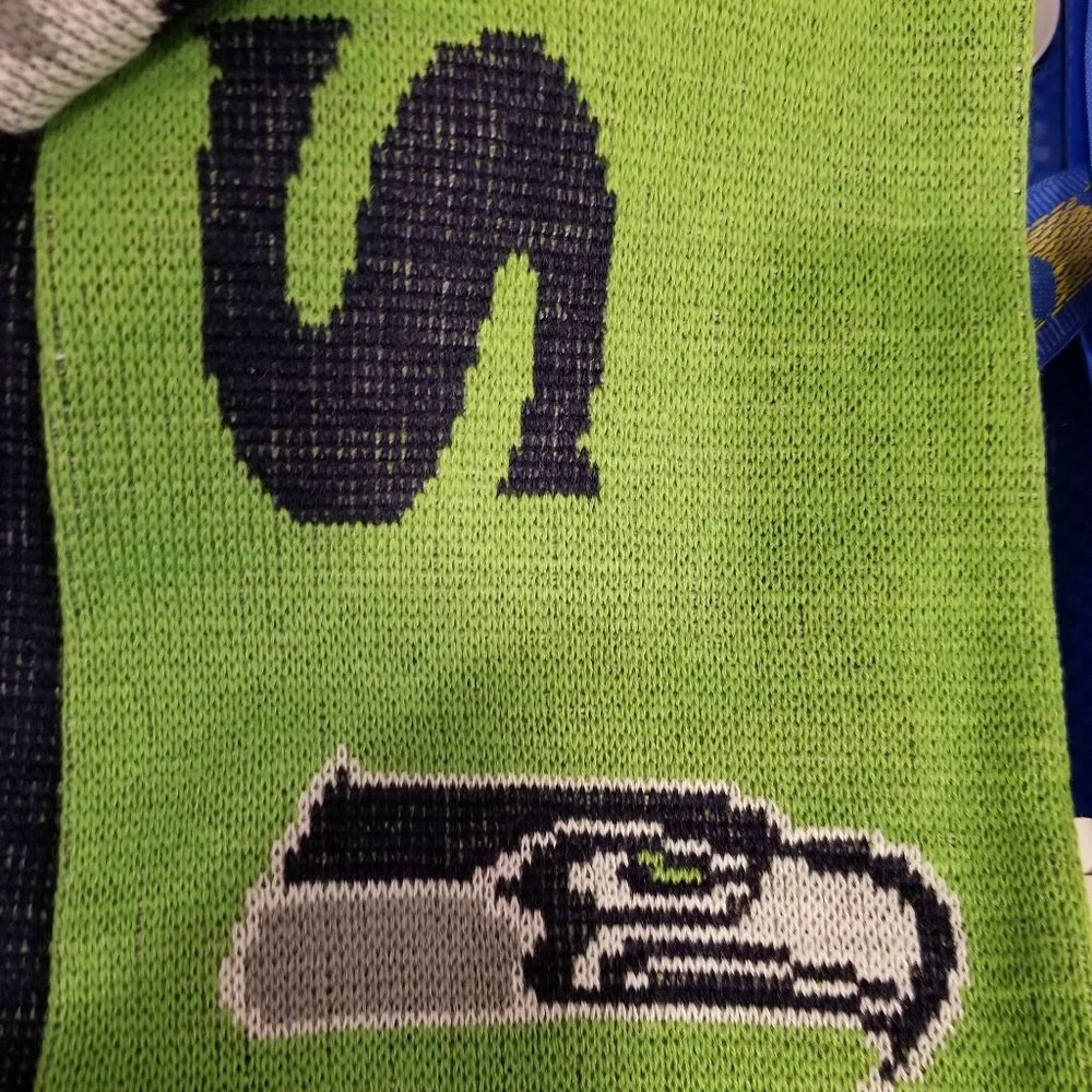 Seattle Seahawks Reversible Split Logo Scarf Legion of Boom 12th Man Blitz Taima