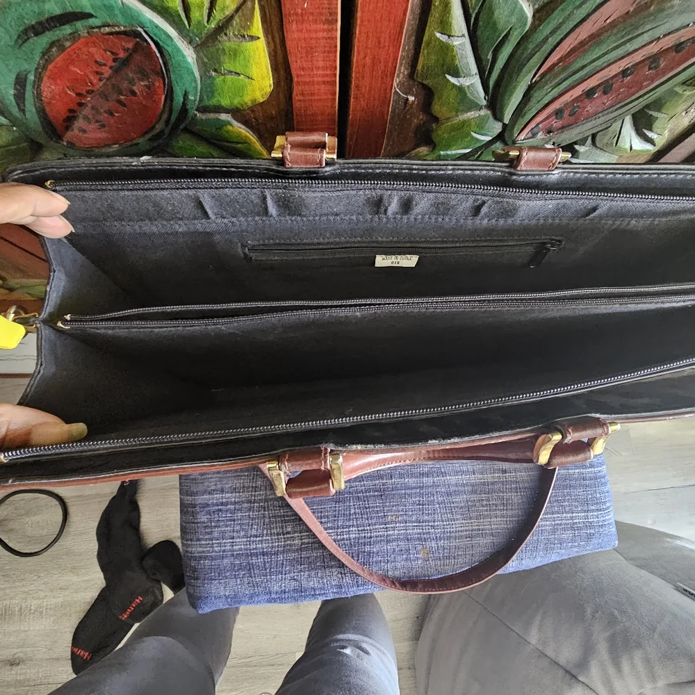 Vintage sophisticated leather
