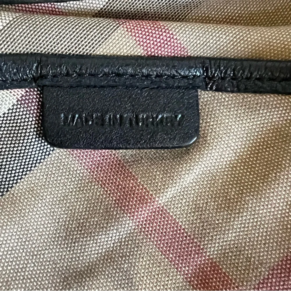 Burberry authentic maggie