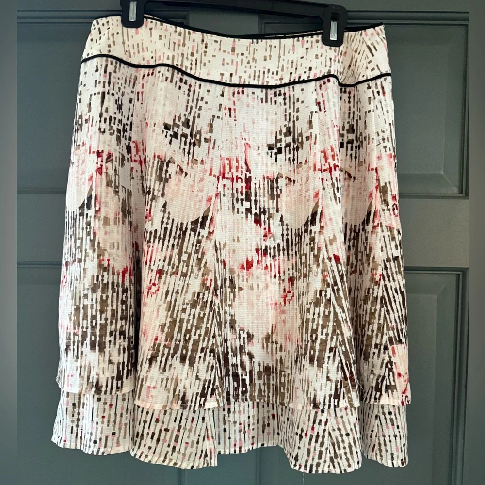 White House Black Market Abstract Skirt