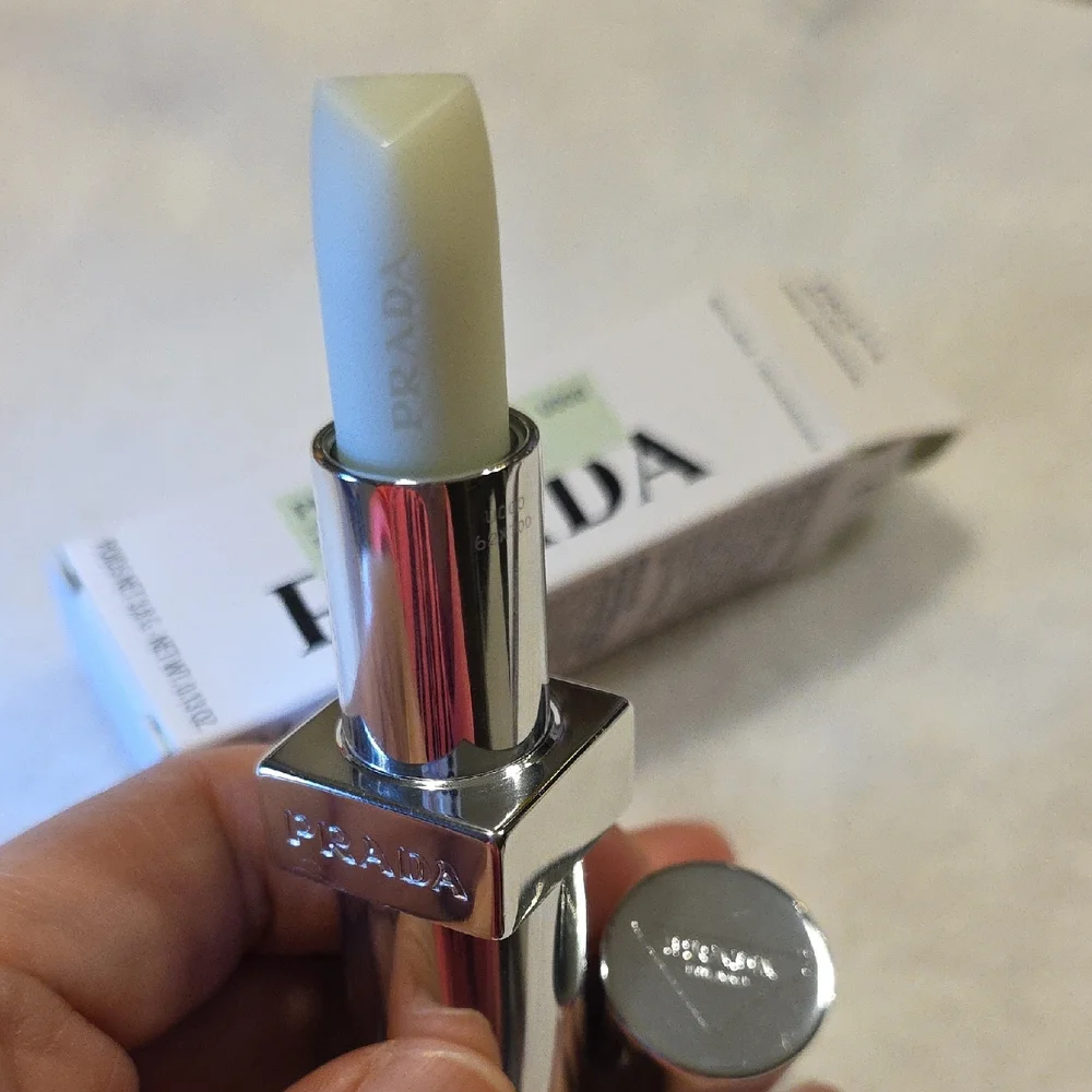 Prada new~ lip