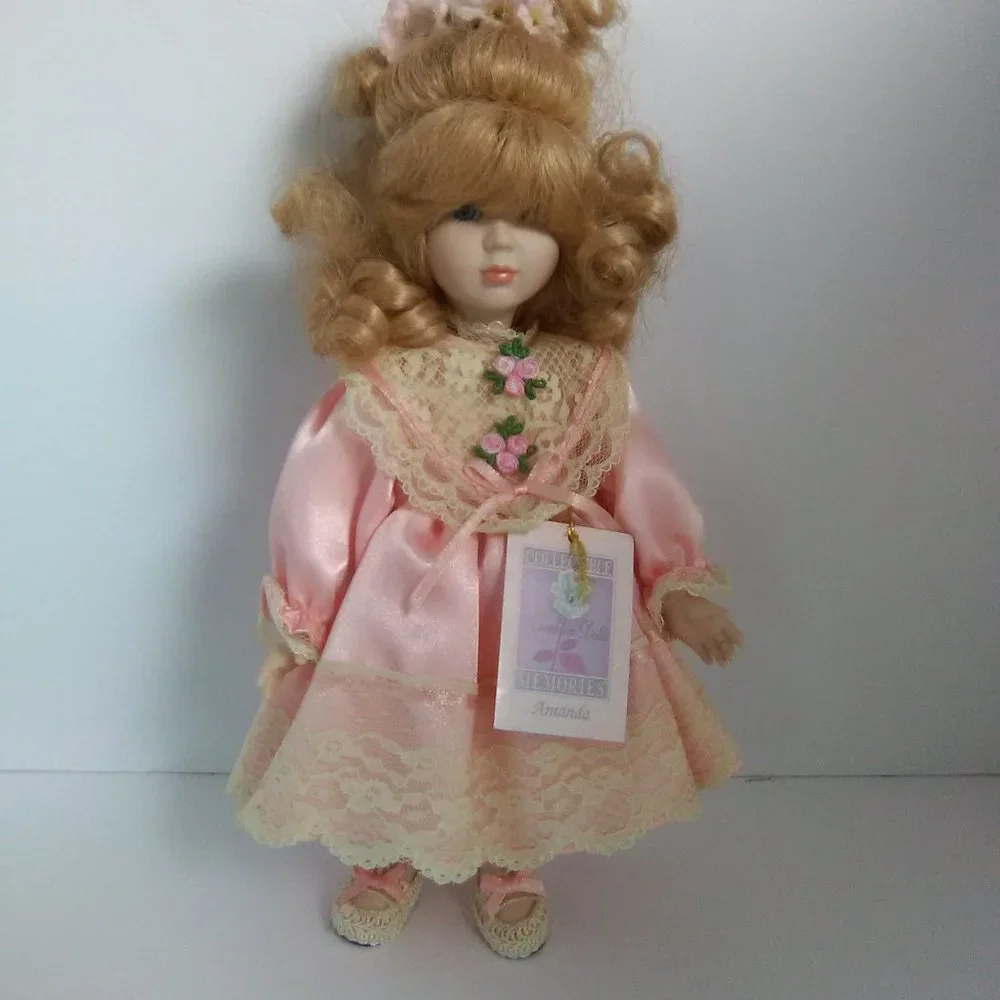 Collectibles Memories Amanda Porcelain Doll In Pink