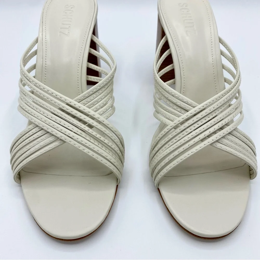 SCHUTZ slip open sole