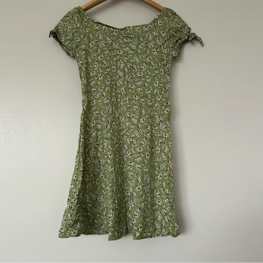 The Children’s Place girls floral smocked dress 7/8 NWT