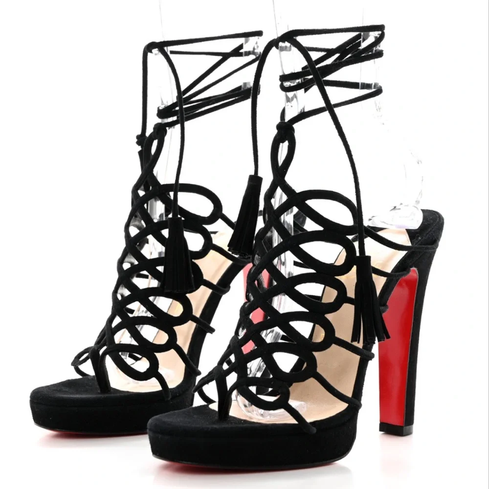 🚨SEND OFFERS🚨 Christian Louboutin Black Lace-Up Heels