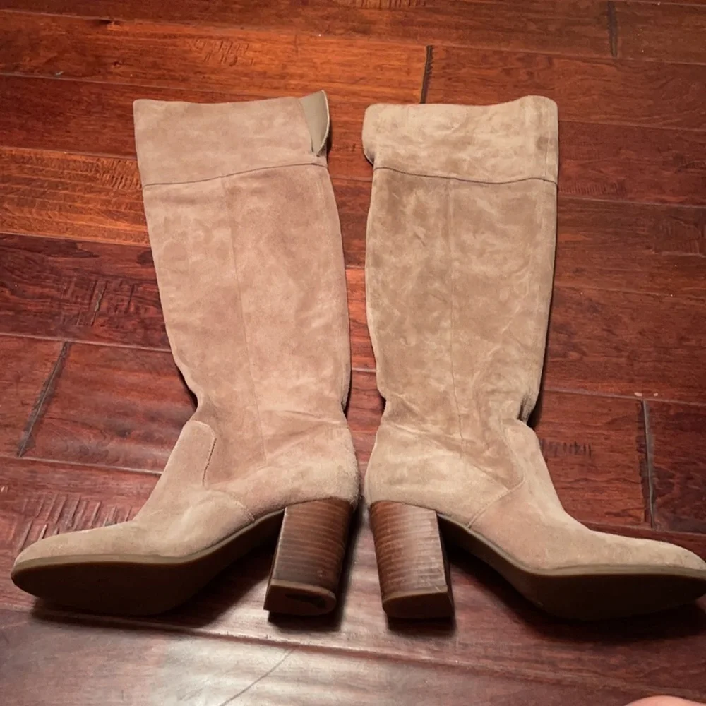 Jessica Simpson fall indie