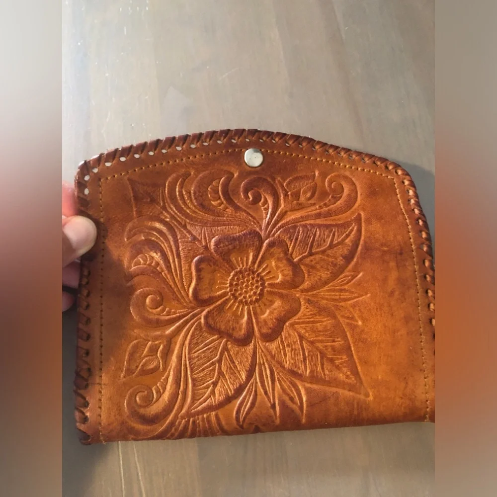 N/A elegant brown
