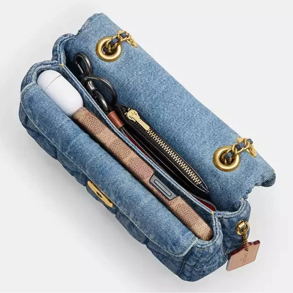 Coach denim tabby 20’ with quilting