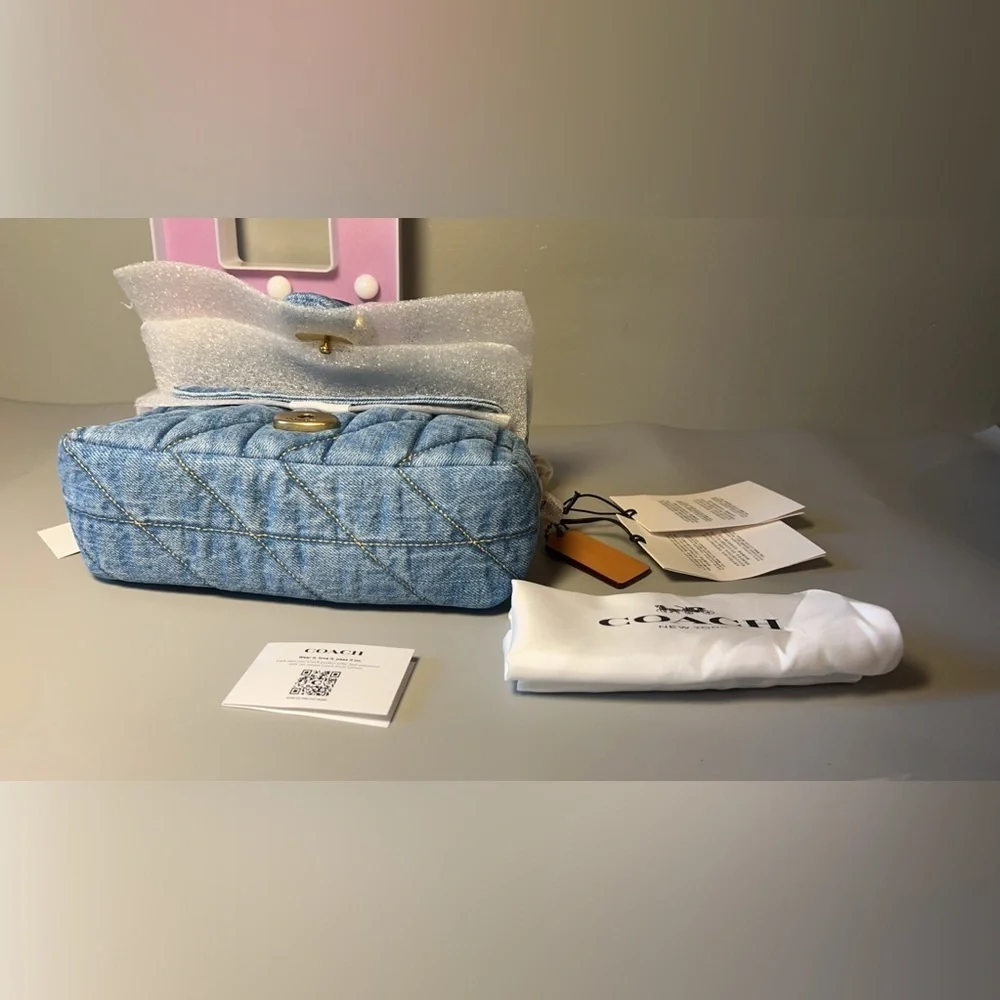Coach denim tabby 20’ with quilting