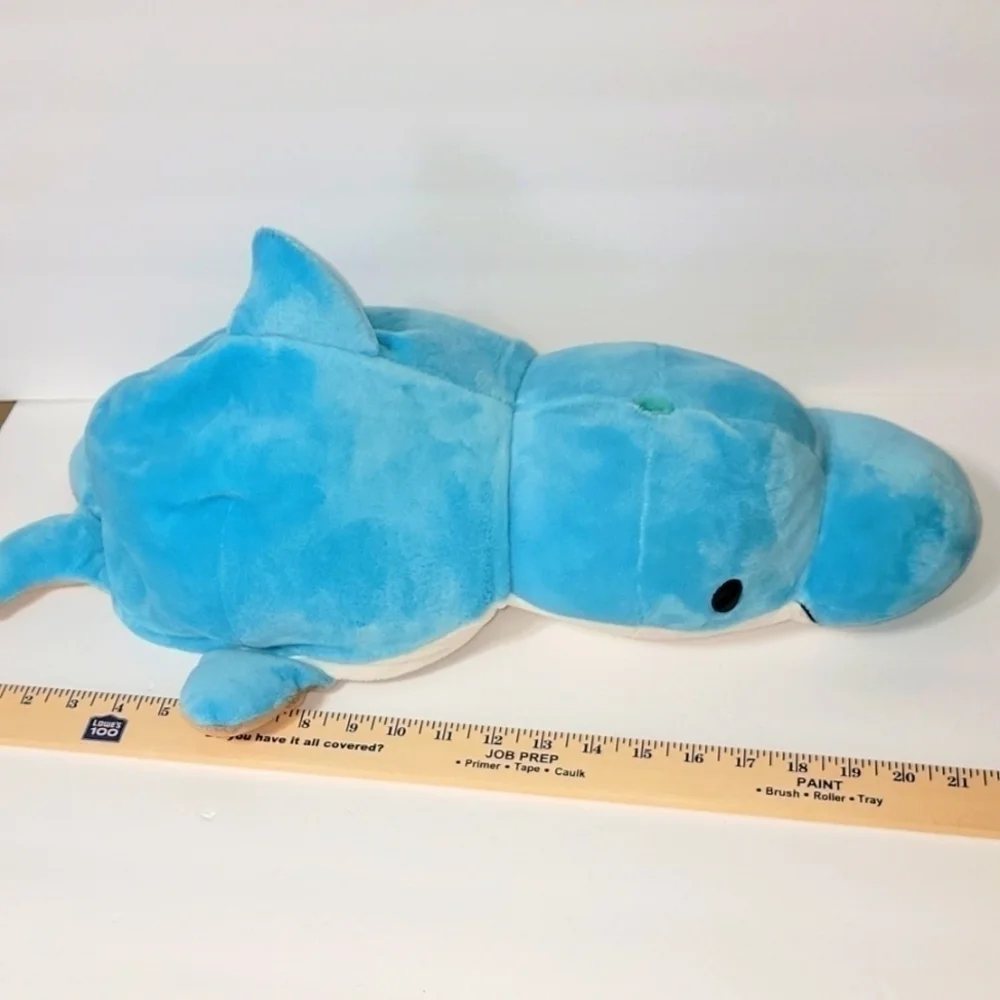 Flip-a-zoo Plush Harper Dolphin flips to Willow Walrus