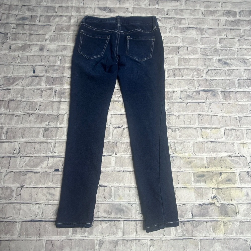 Tommy Bahama stylish dark