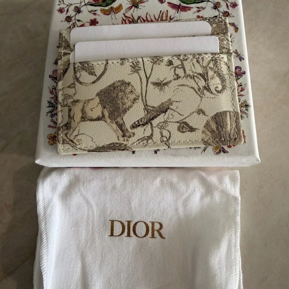 Dior caro holder from