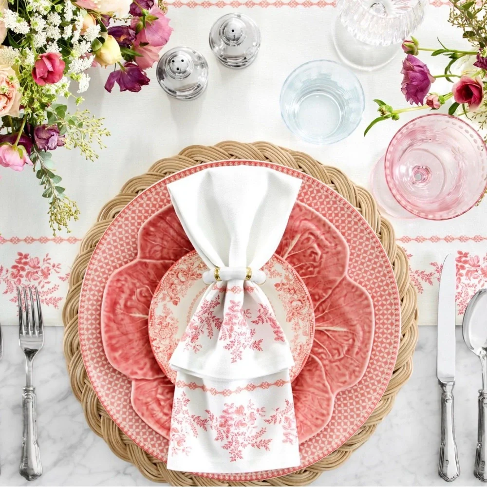 NWT Williams Sonoma English Floral Napkins, Set of 4