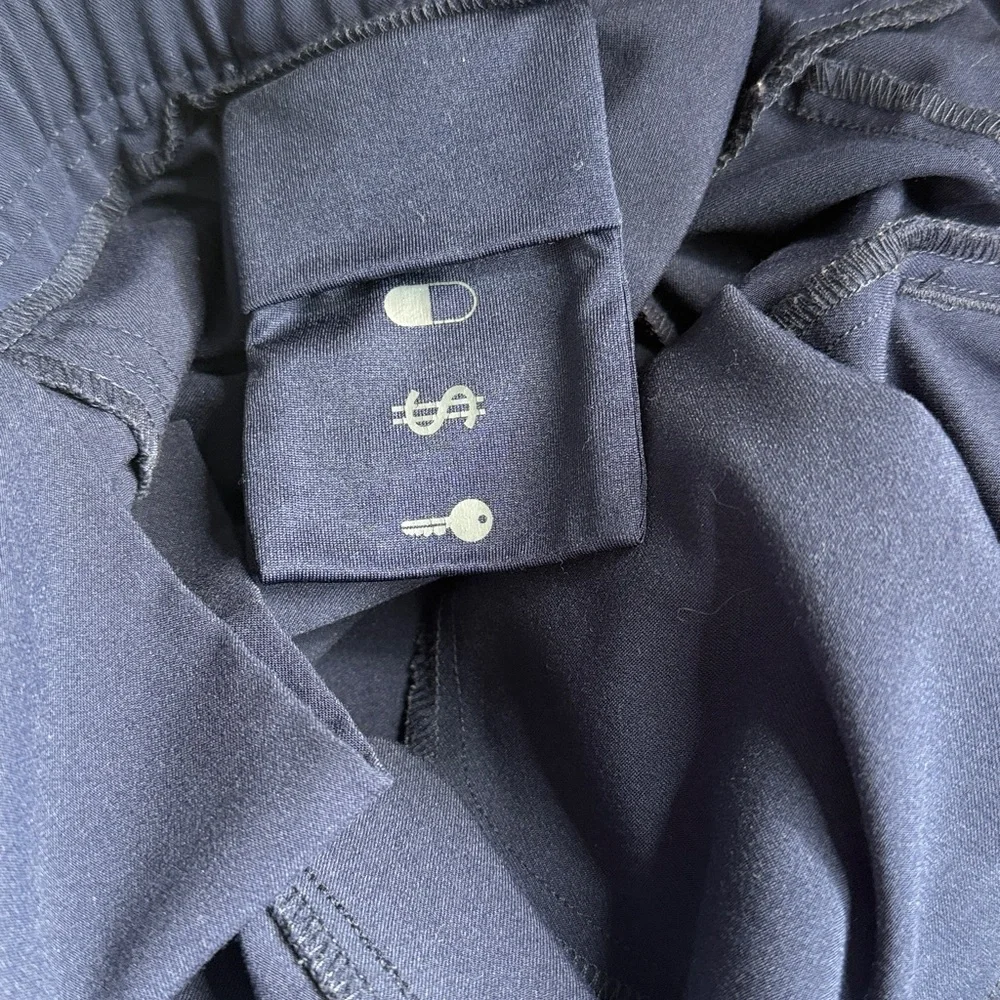 Figs Men’s Tansen Navy Blue Jogger Scrubs Scrub Pants W2005 Sz Small Tall
