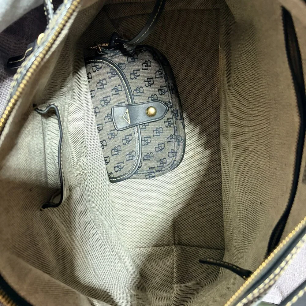 Dooney & Bourke Hobo bag
