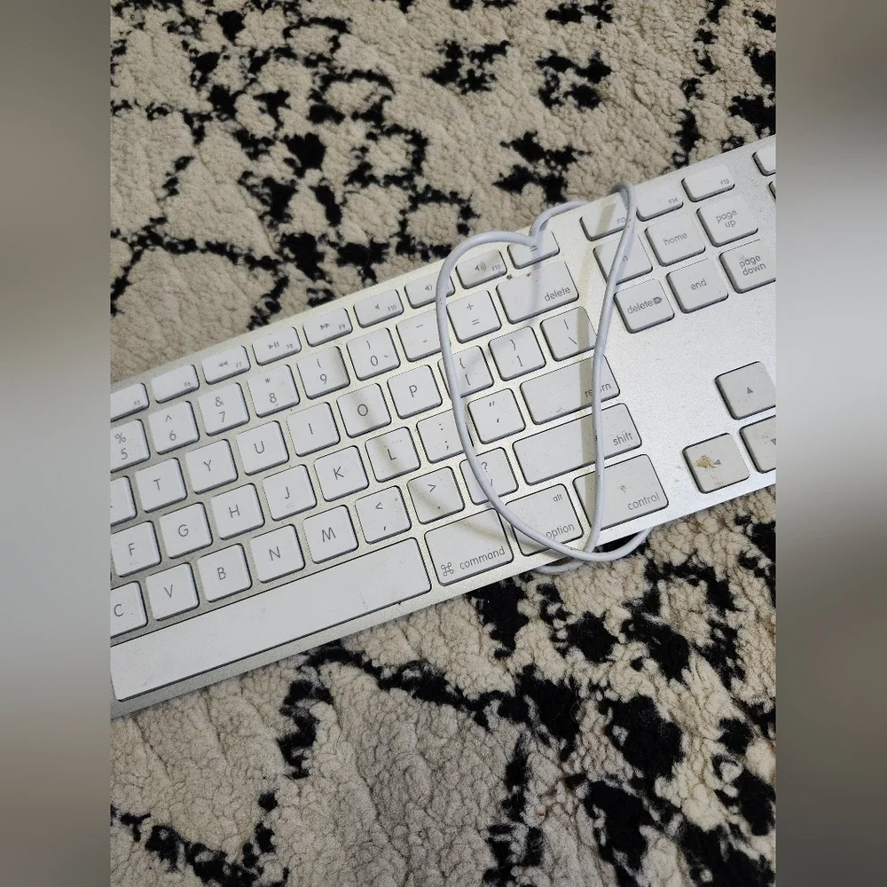 Apple White Wired Keyboard