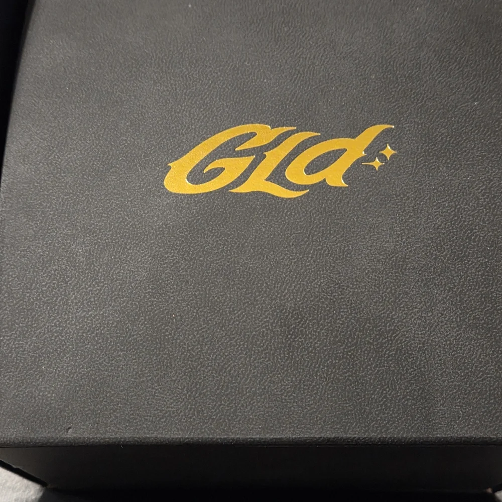 GLD gold iced