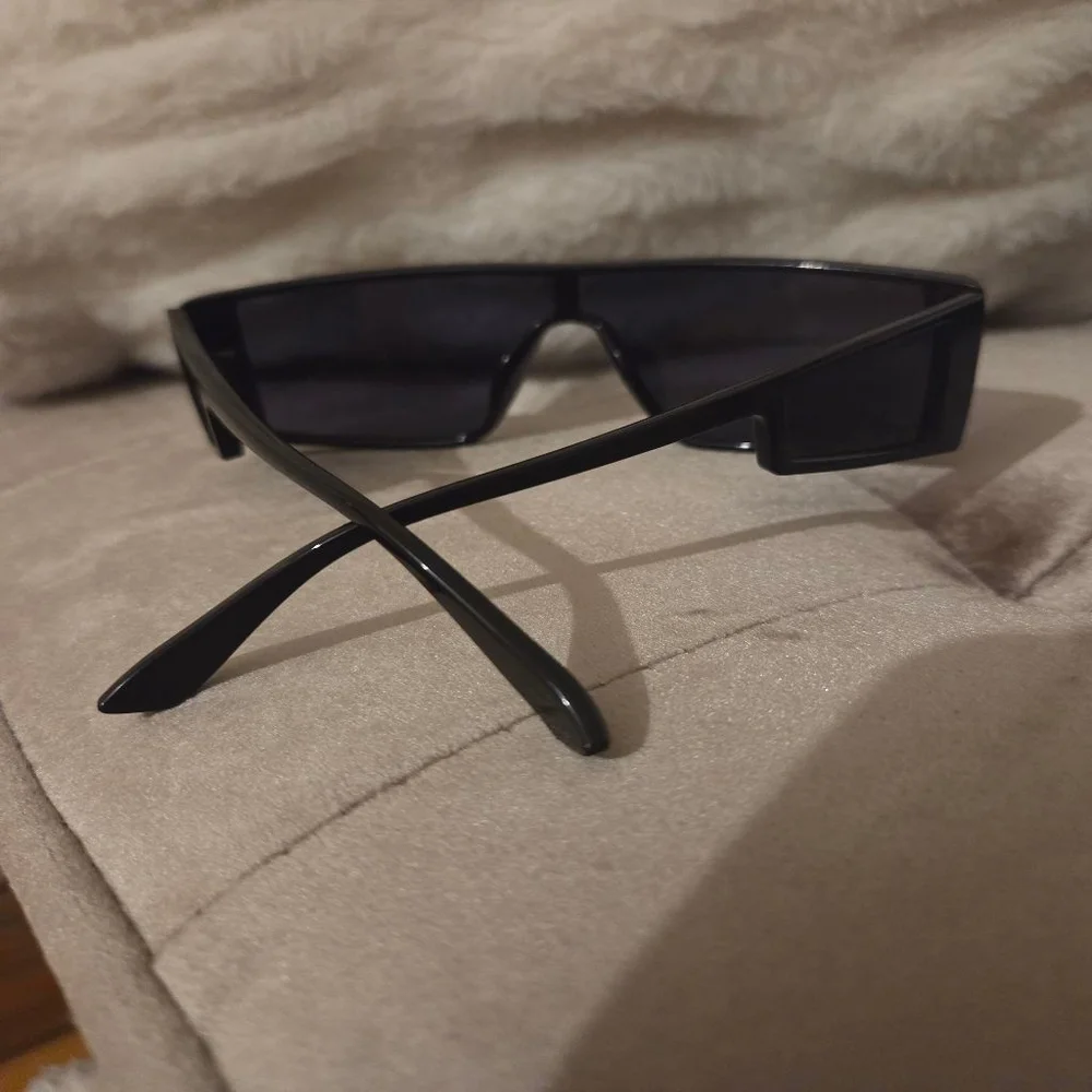 Unbranded these pre