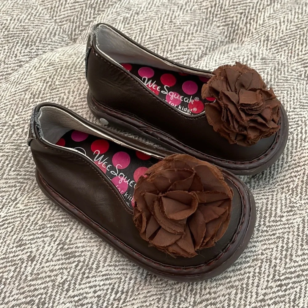 Wee Squeak leather shoes size 5