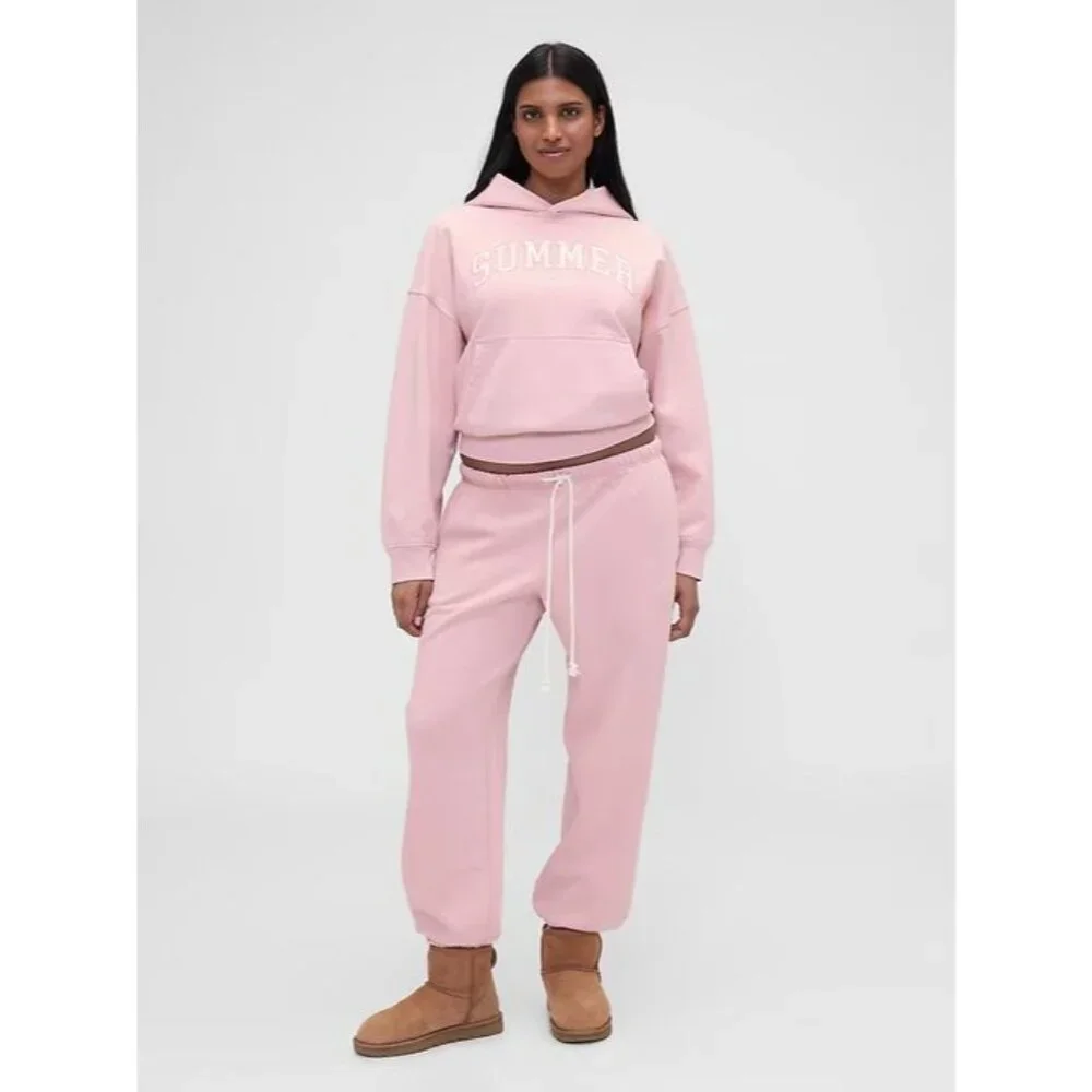 Gap × Summer Fridays Heavyweight Relaxed Logo Joggers in Pure Pink