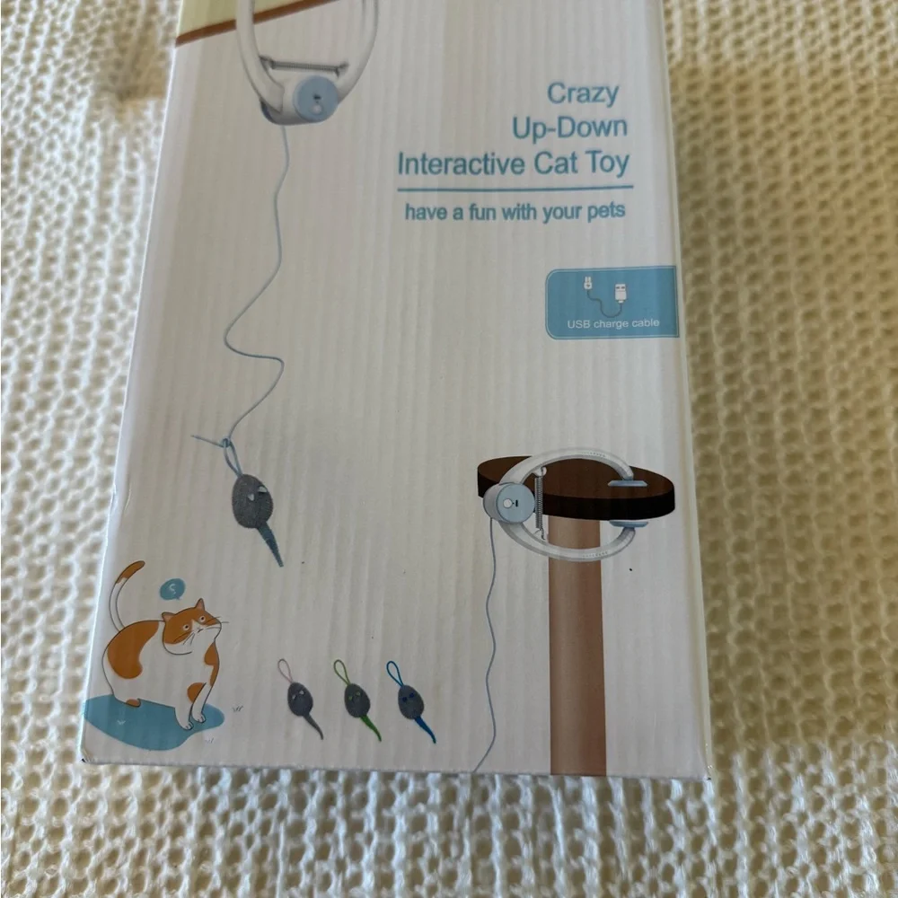 Interactive Cat Toy w/Accessories