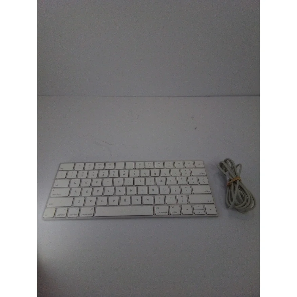 Apple Magic Keyboard Wireless Bluetooth Rechargeable A1644 w/ Cable Used Tested
